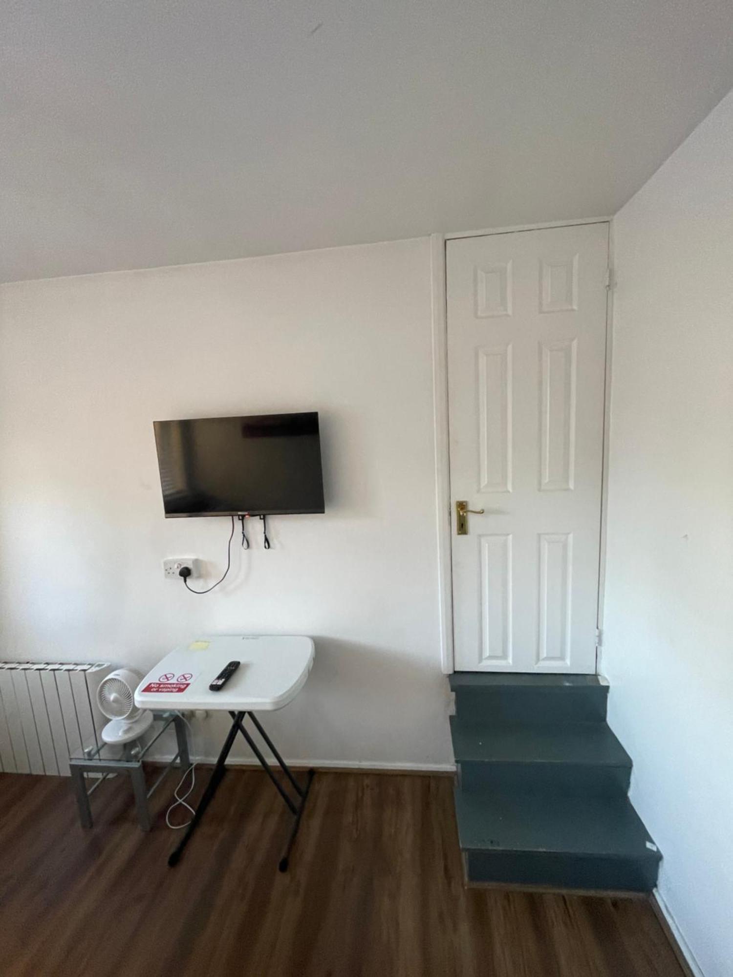 Fantastic Studio, Private Bathroom And Mini Kitchen. Thamesmead  Zewnętrze zdjęcie