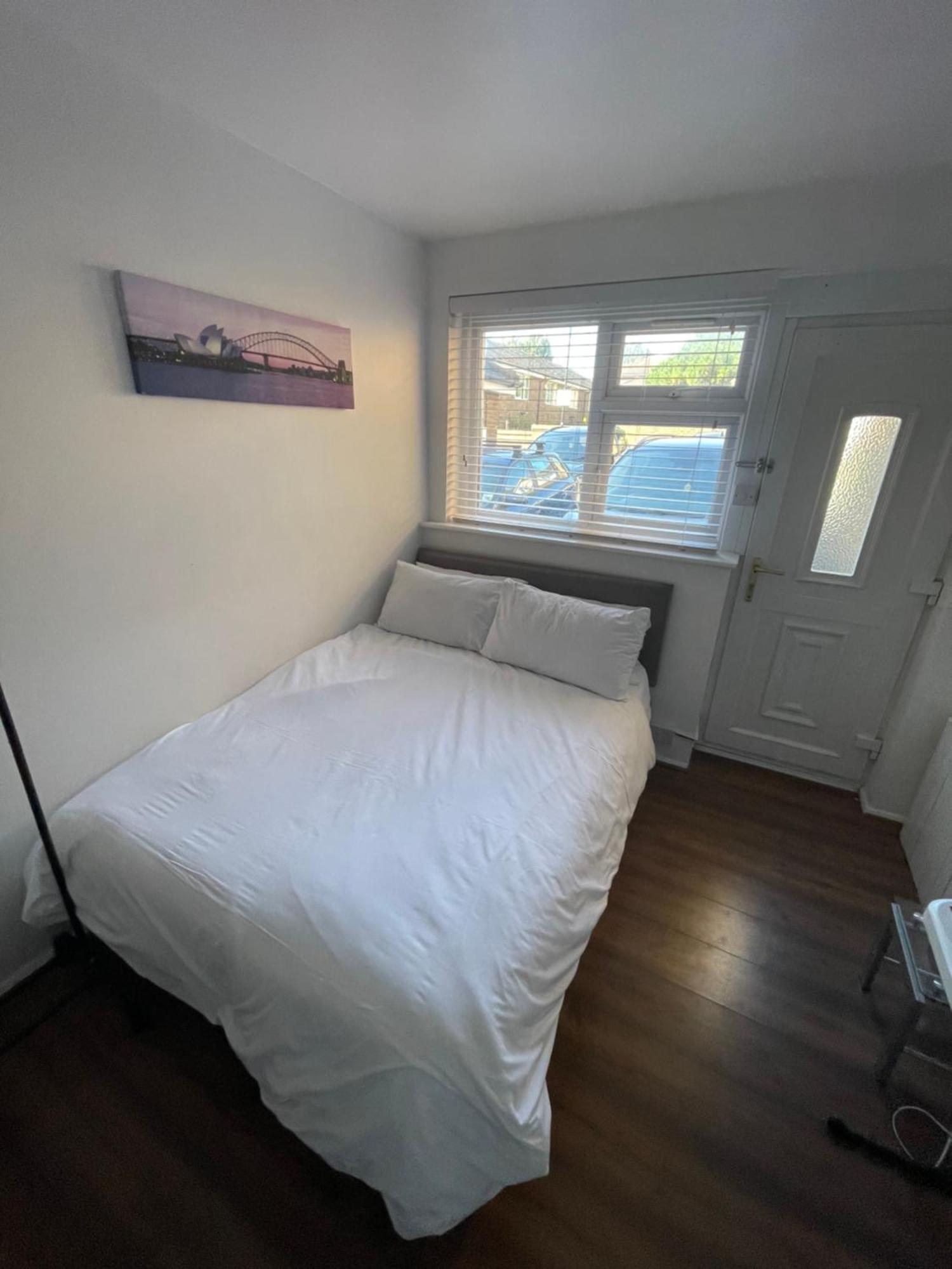 Fantastic Studio, Private Bathroom And Mini Kitchen. Thamesmead  Zewnętrze zdjęcie