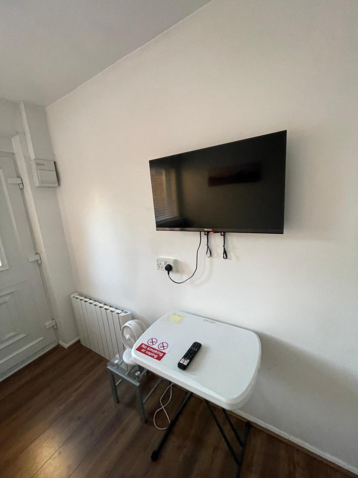 Fantastic Studio, Private Bathroom And Mini Kitchen. Thamesmead  Zewnętrze zdjęcie